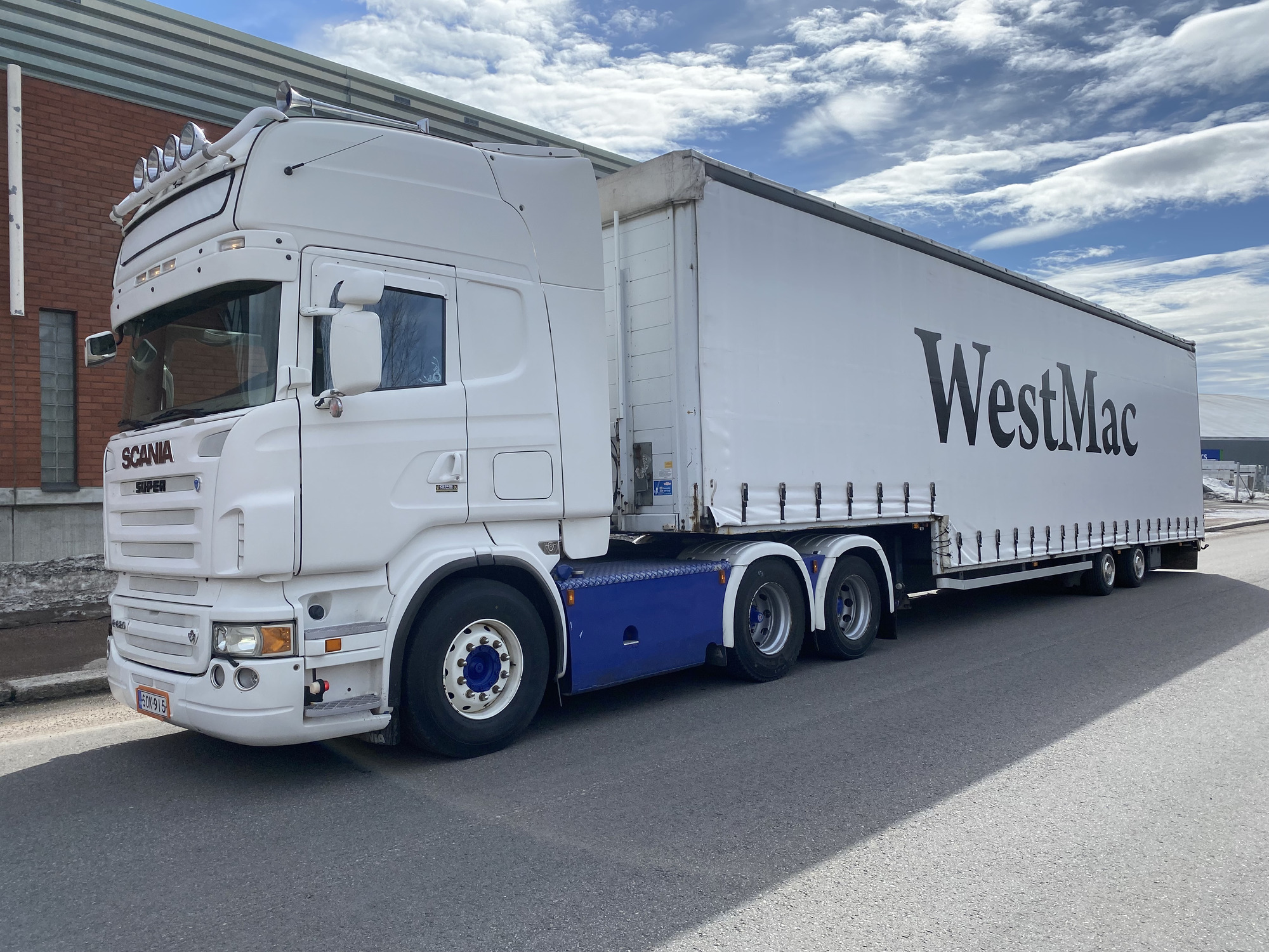 Westmac Oy - Trucks - gearbox: automatic undefined: picture 9