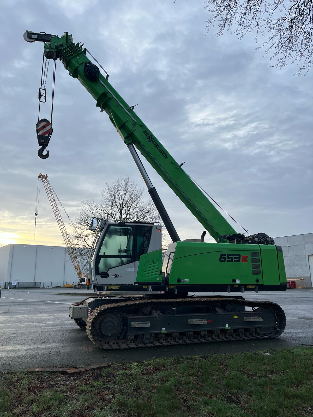 PVE CRANE RENTAL B.V. undefined: picture 6