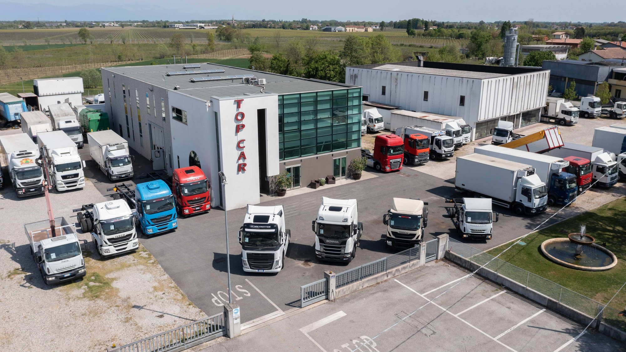 TOP CAR S.R.L. - Commercial vehicles - Year: 2015 undefined: picture 5