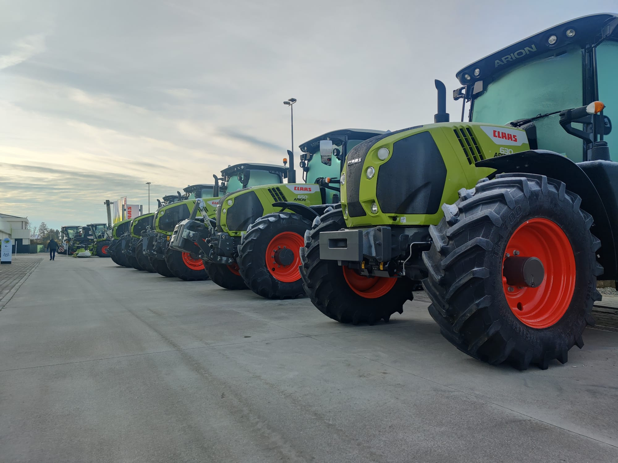 CLAAS Agricoltura S.r.l - Material handling equipment - Year: 2020 undefined: picture 2