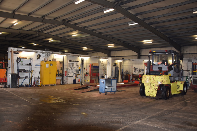 MTC Forklifts b.v. - Material handling equipment HYSTER undefined: picture 5