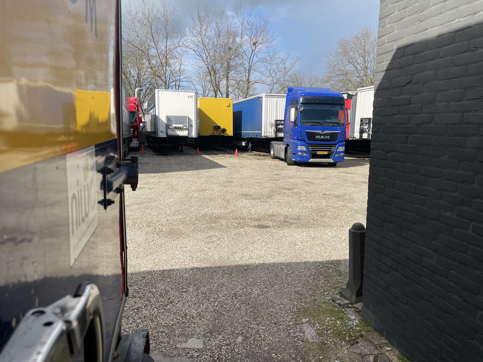 BRAAM TRUCKS & TRAILER VERHUUR B.V. undefined: picture 22