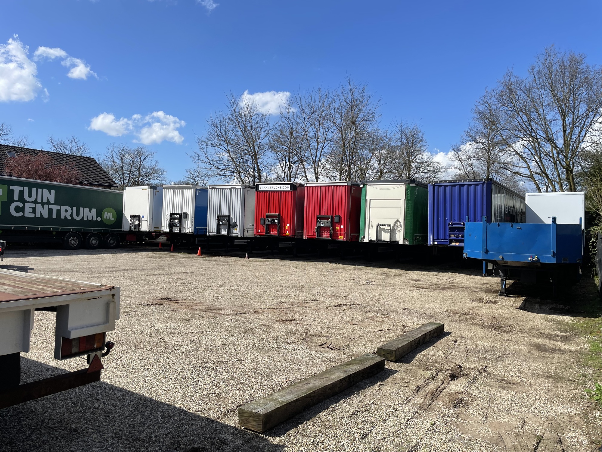 BRAAM TRUCKS & TRAILER VERHUUR B.V. undefined: picture 16