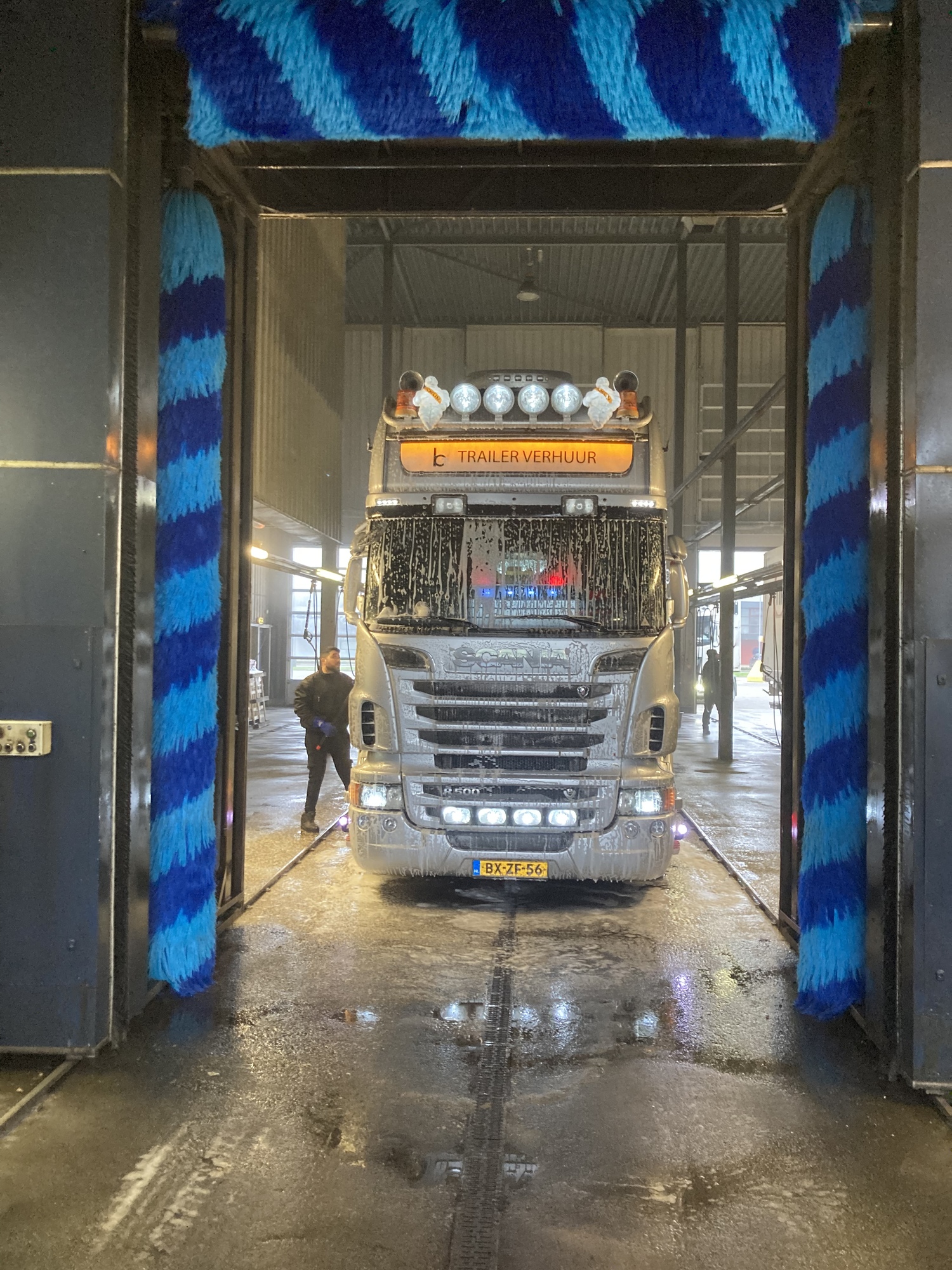 BRAAM TRUCKS & TRAILER VERHUUR B.V. undefined: picture 9