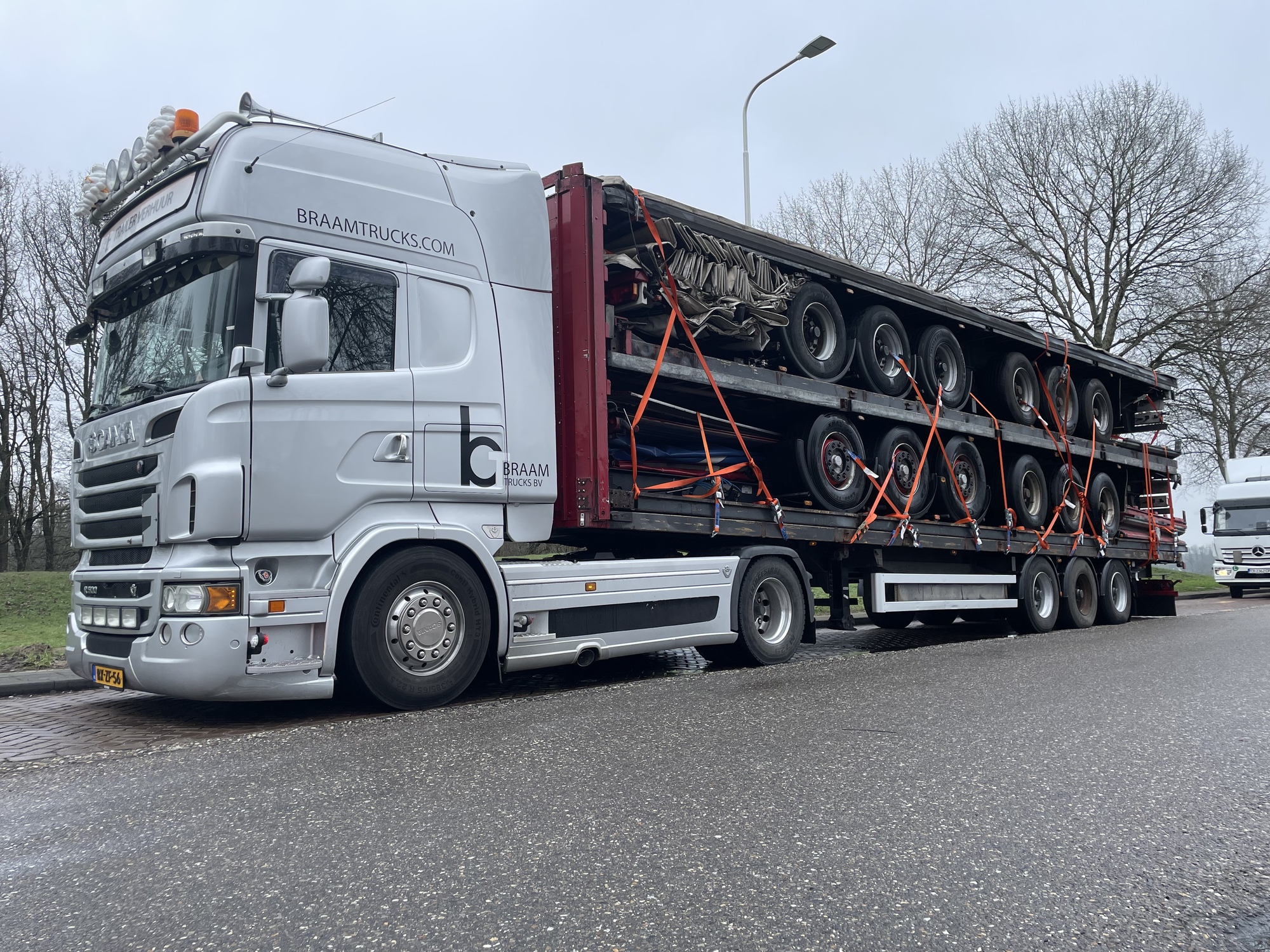 BRAAM TRUCKS & TRAILER VERHUUR B.V. undefined: picture 23
