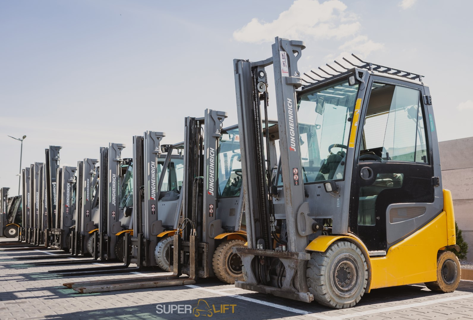 SUPERLIFT - Construction machinery undefined: picture 15