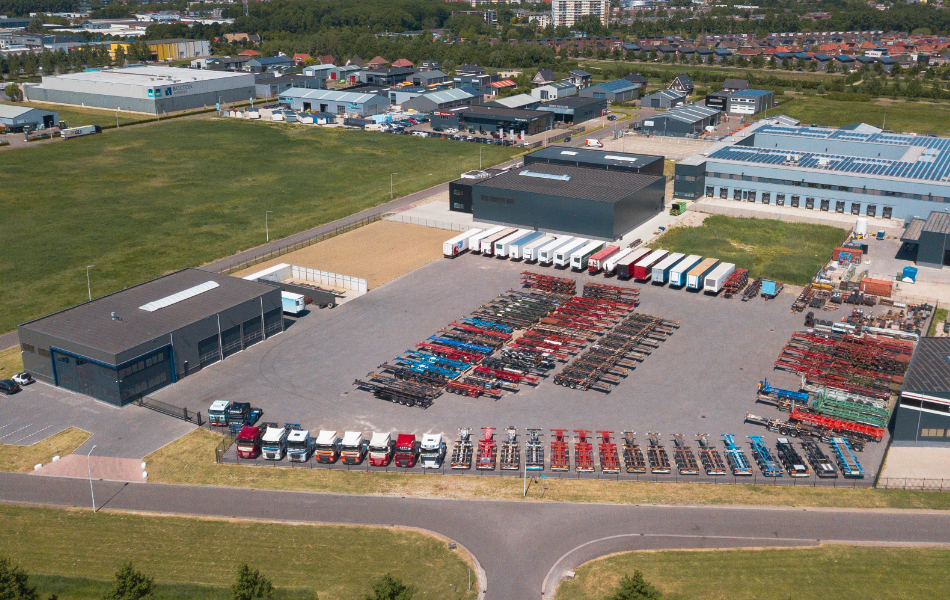 Louis Boon Trucks & Trailers BV undefined: picture 6