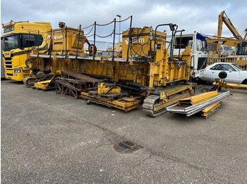 Slipform paver GOMACO