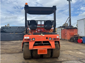 Pneumatic roller SAKAI GW 750-2: picture 4