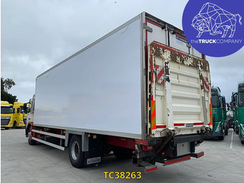 Refrigerated truck Volvo FM 330: picture 2