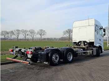 Container transporter/ Swap body truck DAF XG 480: picture 3