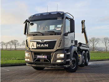 Skip loader truck MAN TGS 26.430