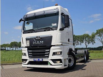 Container transporter/ Swap body truck MAN TGX