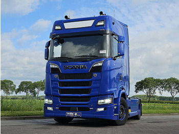 Tractor unit SCANIA S 520