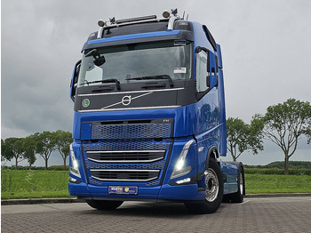 Tractor unit VOLVO FH 460