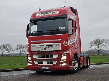 Tractor unit VOLVO FH 460