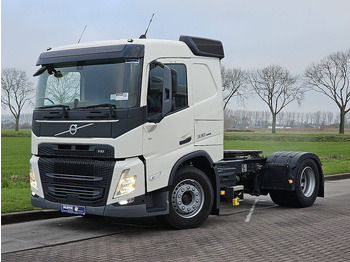 Tractor unit Volvo FM 330 3000 KM LIKE NEW!!: picture 2