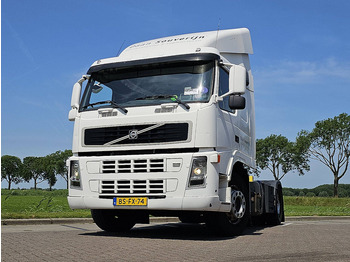 Tractor unit VOLVO FM9