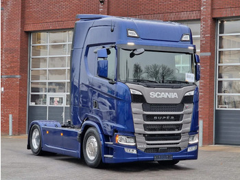 Tractor unit SCANIA S