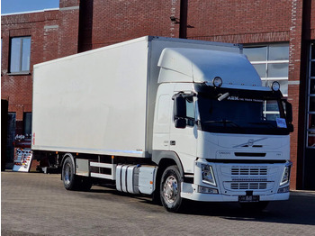 Refrigerated truck VOLVO FM 330