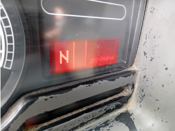 Refuse truck Renault Premium 310.19 DXI: picture 4 Refuse truck Renault Premium 310.19 DXI: picture 4