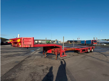Low loader semi-trailer