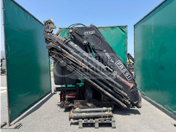 Truck mounted crane FASSI