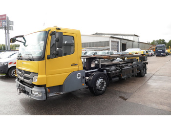 Container transporter/ Swap body truck MERCEDES-BENZ