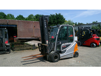 Electric forklift STILL RX60