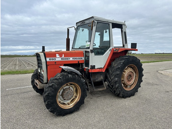Farm tractor MASSEY FERGUSON 690