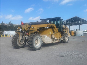 Soil stabilizer CATERPILLAR