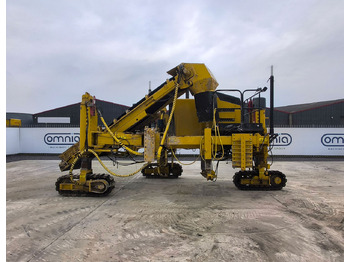 Slipform paver GOMACO