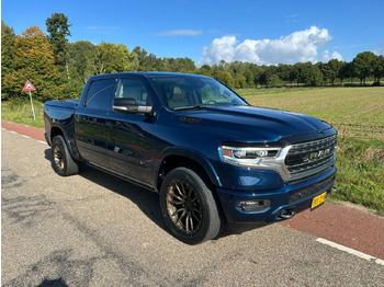 Pickup truck DODGE