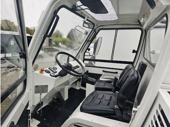 Pushback tractor Pushback Tractor TLD TMX150-15: picture 2 Pushback tractor Pushback Tractor TLD TMX150-15: picture 2