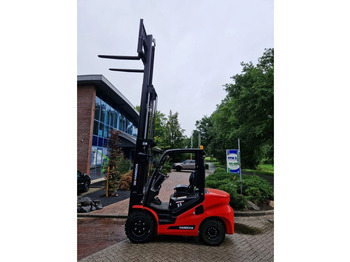 Leasing of Hangcha CPCD35-XF2 Hangcha CPCD35-XF2: picture 4 Leasing of Hangcha CPCD35-XF2 Hangcha CPCD35-XF2: picture 4