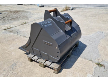 Backhoe loader Volvo Tieflöffel mit Messer: picture 3