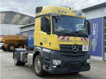 Tractor unit MERCEDES-BENZ Actros 1846