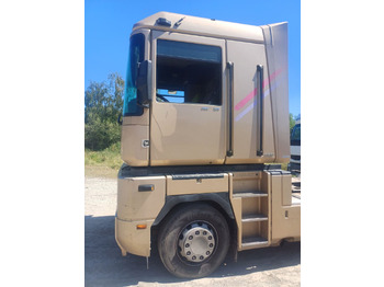 Tractor unit RENAULT Magnum 480: picture 4