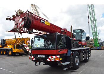All terrain crane Liebherr LTM 1030-2: picture 2