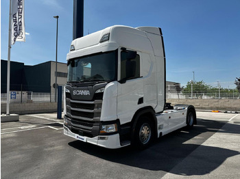 Tractor unit SCANIA R 450