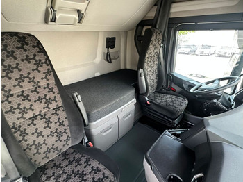 Tractor unit SCANIA S 500