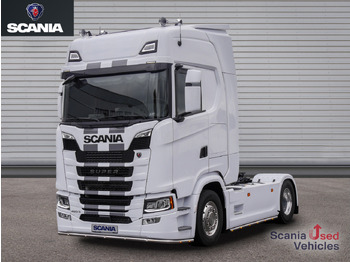 Tractor unit SCANIA S