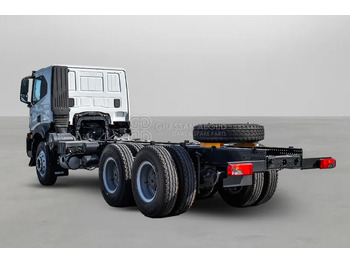 Cab chassis truck Iveco T-WAY AT380T47H 6x4 R24 Tyres Chassis - Barcelona Stock: picture 3 Cab chassis truck Iveco T-WAY AT380T47H 6x4 R24 Tyres Chassis - Barcelona Stock: picture 3