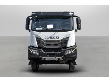 Cab chassis truck Iveco T-WAY AT380T47H 6x4 R24 Tyres Chassis - Barcelona Stock: picture 2 Cab chassis truck Iveco T-WAY AT380T47H 6x4 R24 Tyres Chassis - Barcelona Stock: picture 2