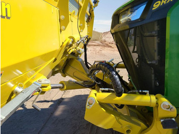 Leasing of  Degelman Dozer Blade 7900 zum John Deere 9RX 710, 9RX 770, 9RX 830 Degelman Dozer Blade 7900 zum John Deere 9RX 710, 9RX 770, 9RX 830: picture 2