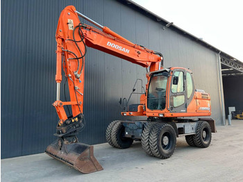 Wheel excavator DOOSAN DX170W