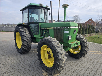 Farm tractor JOHN DEERE 40 Series