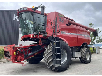 Combine harvester CASE IH