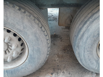 Dropside/ Flatbed semi-trailer KRONE SD: picture 4