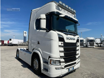 Tractor unit SCANIA S